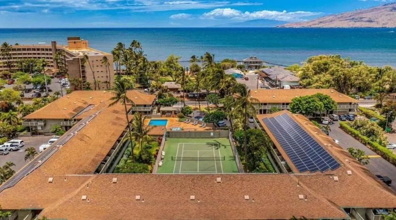 3Mins Walk To Beach! Laundry, Pool, Hot Tub & More Kihei